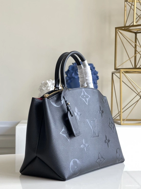 WIS GRAND LOUIS VUITTON PALAIS 0913